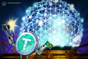 Tether与Mercado Bitcoin品牌标志结合巴西地图背景