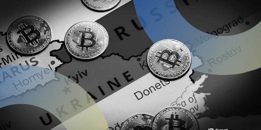 俄罗斯加密法案与跨境支付通道示意图，展示牌照制、合规币种圈定与企业跨境支付路径