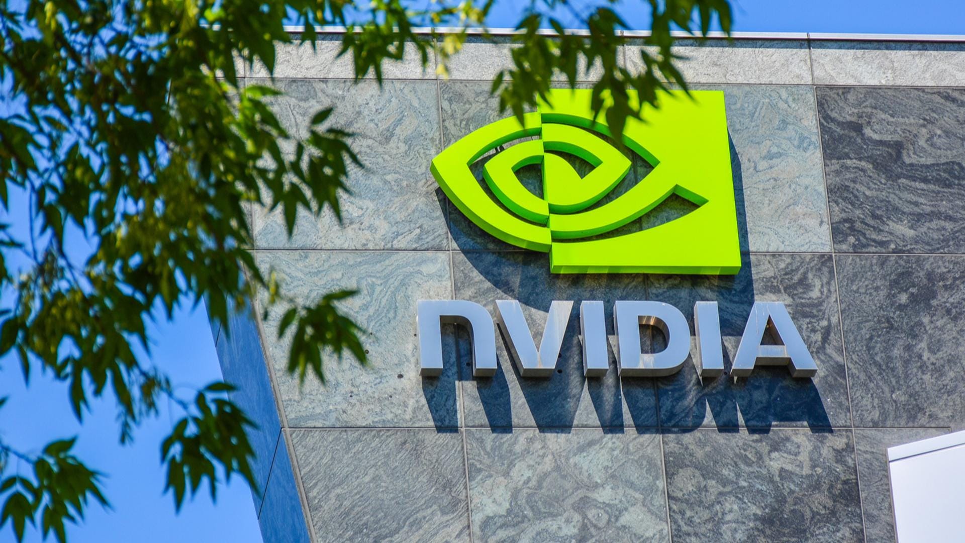 Nvidia 牵头组建 Open Secure AI Alliance，37 家公司参与，三大闭源 AI 厂商缺席