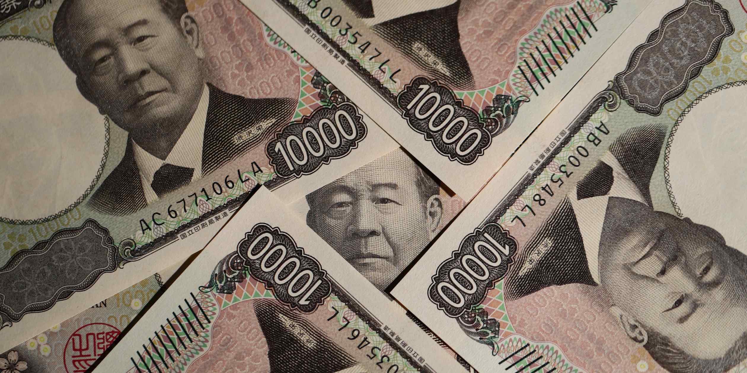 2026年8月初日美联合干预日元背景下的USD/JPY走势与政策风险溢价变化示意图