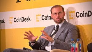 白宫 crypto 顾问 Patrick Witt 于 2026 年 9 月 22 日在 CoinDesk 政策与监管活动上发言