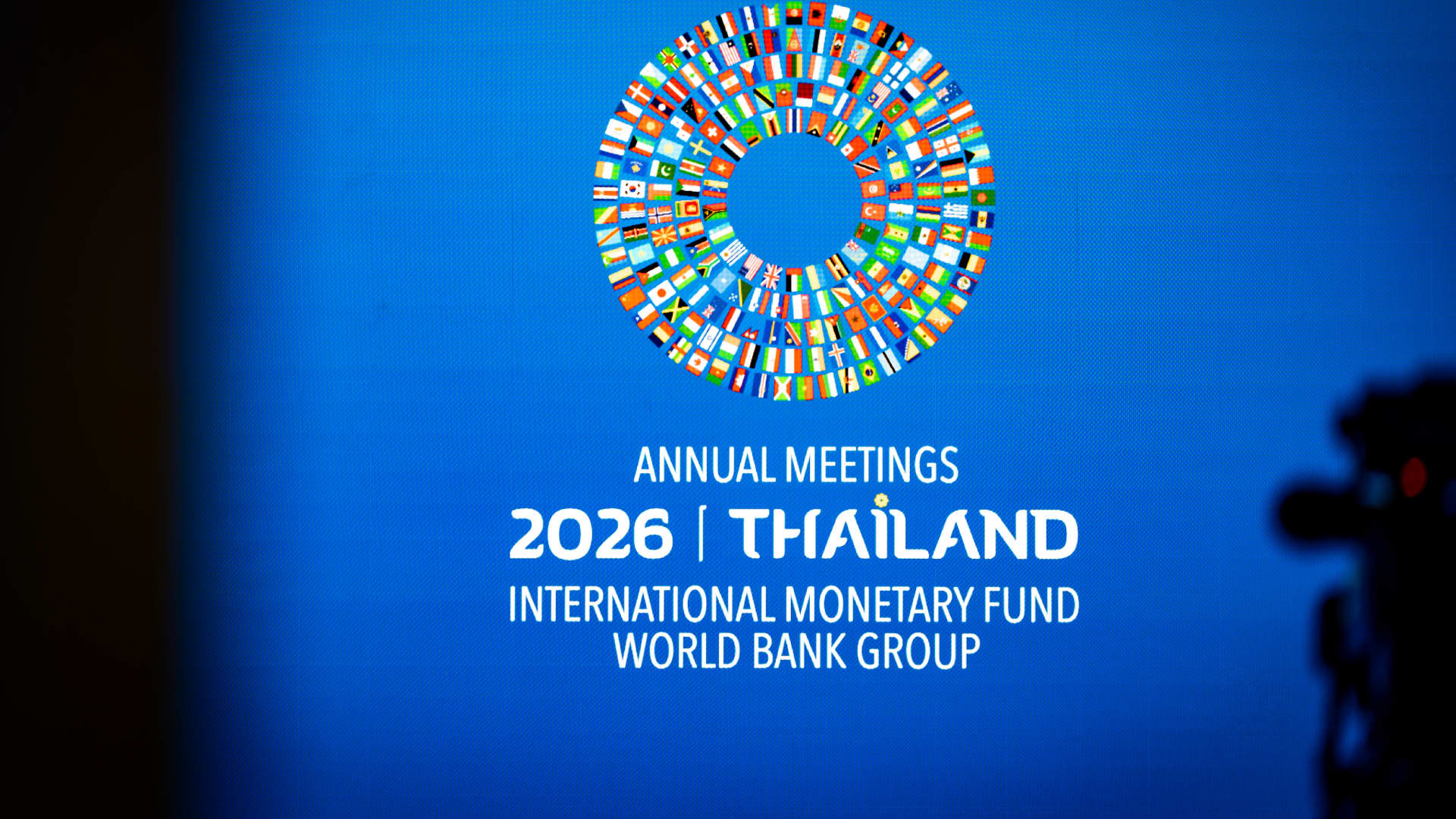 2026年10月16日泰国曼谷Queen Sirikit国家会议中心举行的IMF与世界银行年会现场,本文以此为切入点解读全球风险清单重构对跨资产定价的影响