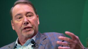美联储主席Kevin Warsh出席记者会，债券收益率与加息预期牵动全球跨资产定价